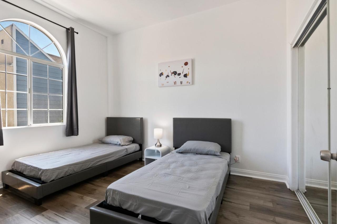 Spacious Private Gated Modern Loft Close To Universal Studio And Hollywood Los Angeles Extérieur photo