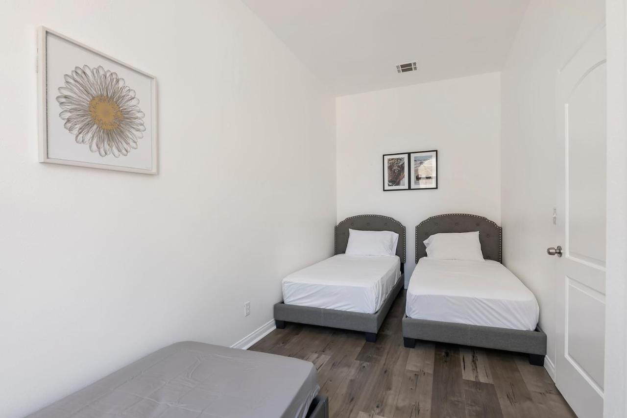 Spacious Private Gated Modern Loft Close To Universal Studio And Hollywood Los Angeles Extérieur photo